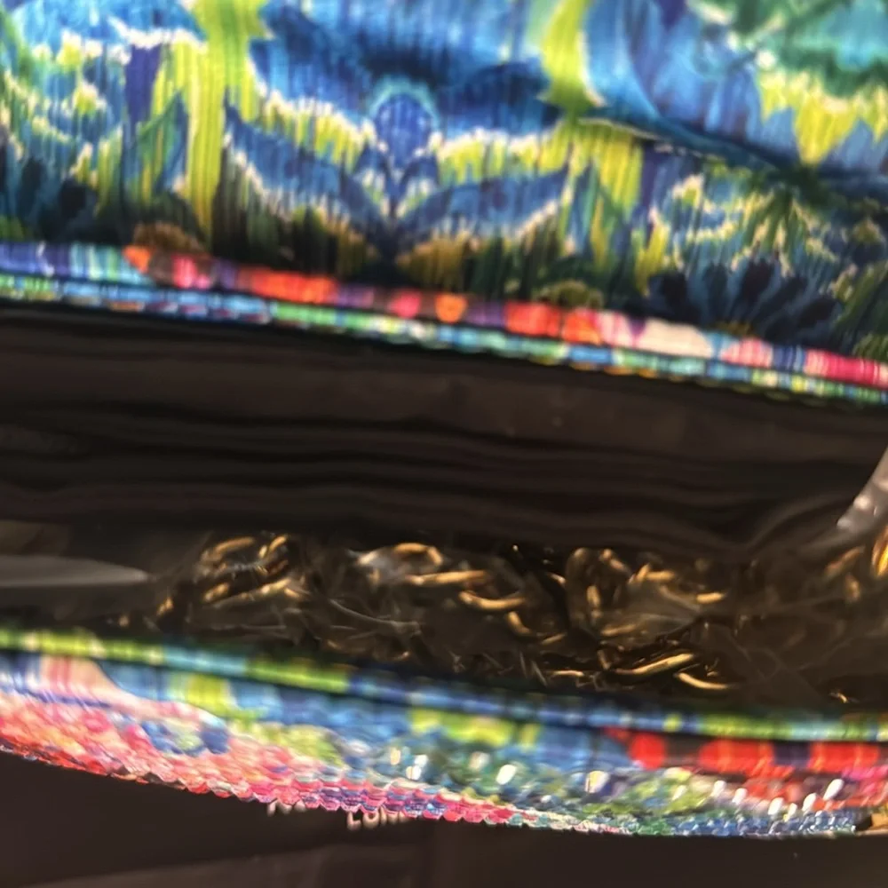 Kurt Geiger London Mini Kensington Crystal Shoulder Bag
Kurt Geiger Lond… - Picture 16 of 17